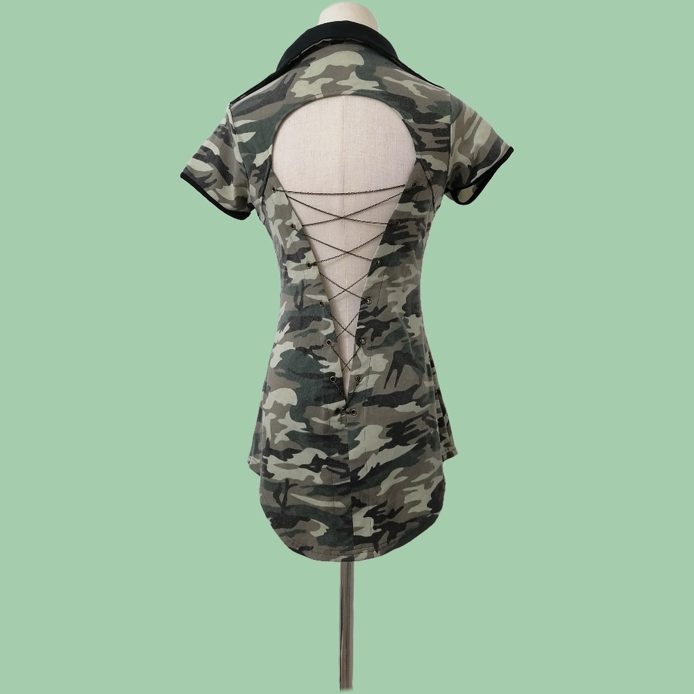 🦖 backless short-sleeved camouflage top